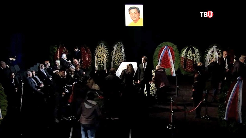 Церемония прощания с Николаем Караченцовым