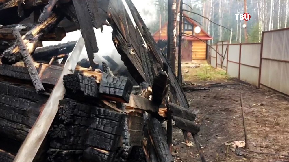 Следственные действия на месте пожара в нижегородской базе отдыха