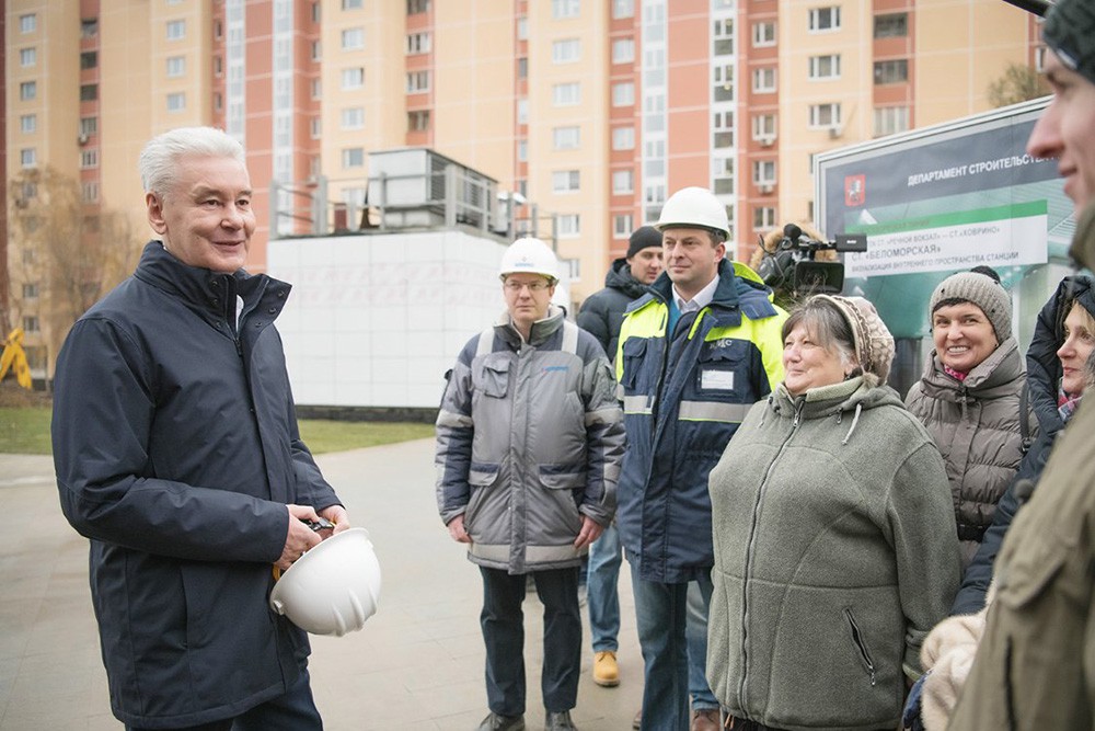Сергей Собянин общается с жителями