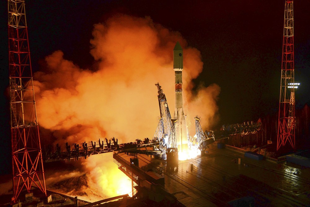 Старт ракета-носителя "Союз - 2" с космодрома Плесецк