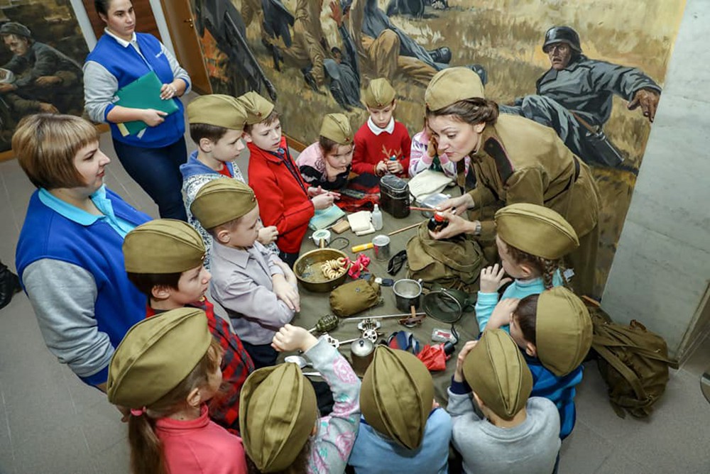 Юные посетители Музея Победы на Поклонной горе