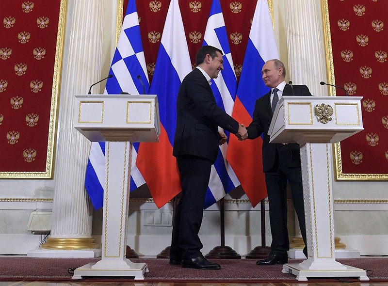 Президент Российской Федерации Владимир Путин и премьер-министр Греции Алексис Ципрас