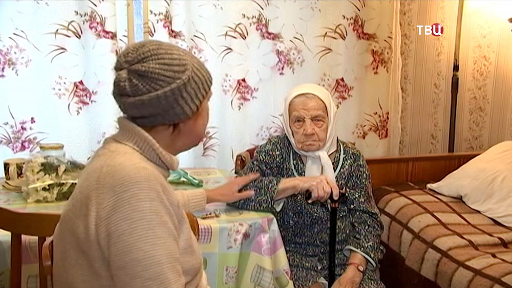 Пострадавшая от действий мошенников 101-летняя москвичка