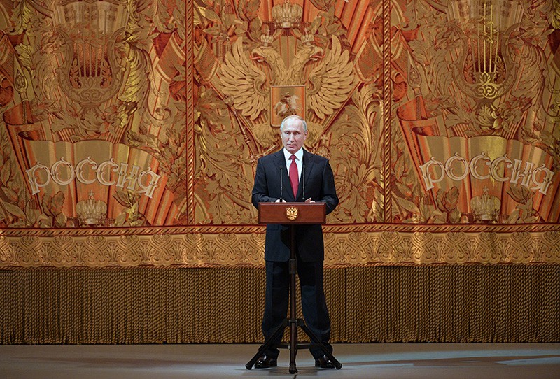 Владимир Путин на торжественном вечере по случаю встречи нового, 2019 года в Государственном академическом Большом театре
