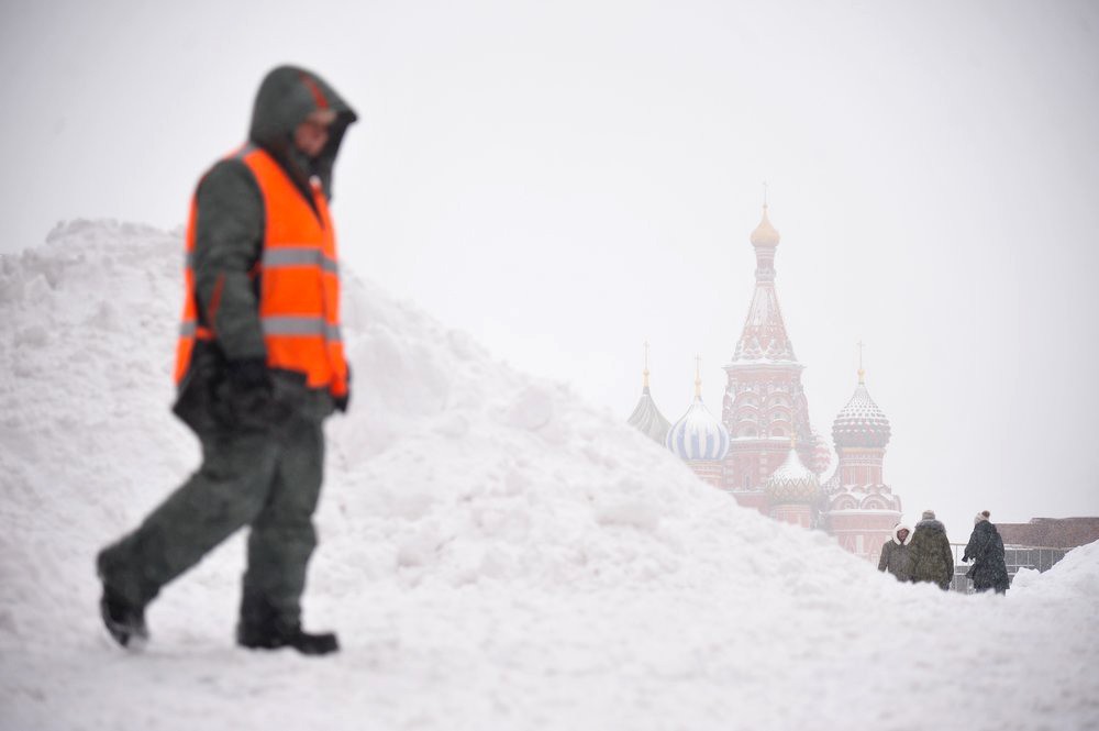 Снегопад в Москве  