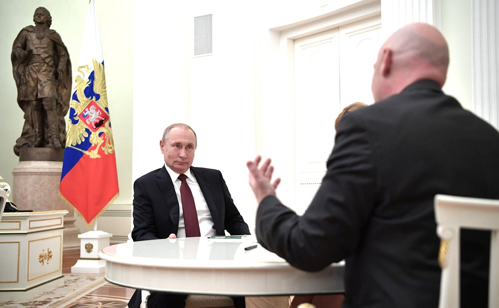 Владимир Путин и президент ФИФА Джанни Инфантино