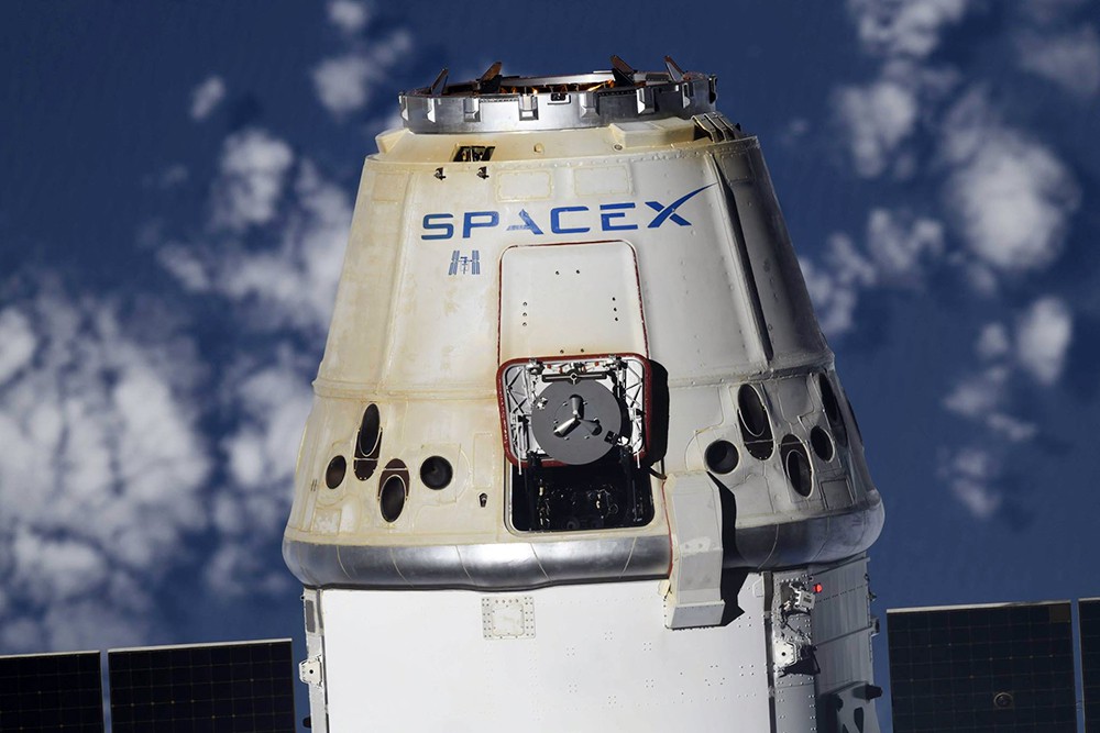 Космический корабль SpaceX