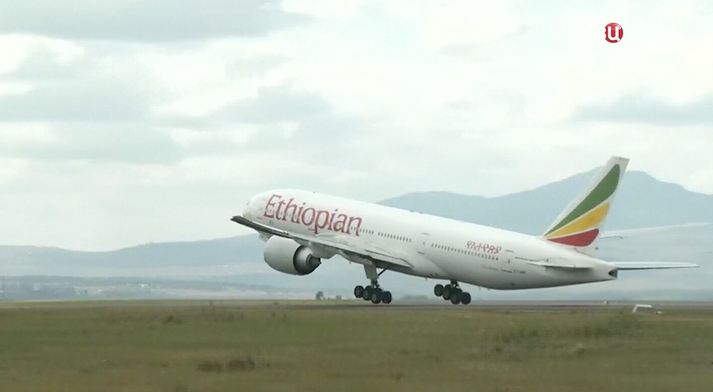 Самолет Ethiopian Airlines