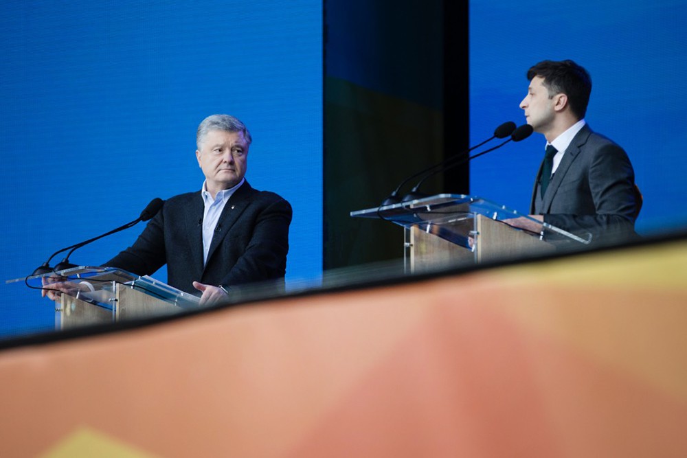 Пётр Порошенко и Владимир Зеленский во время дебатов