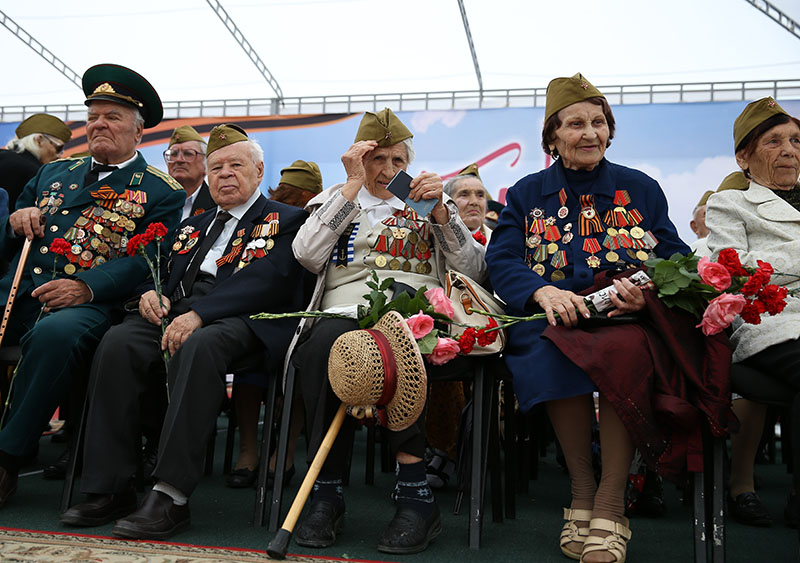 Сколько осталось ветеранов в москве. Фото ветеранов. Церемония памяти. Ветеранов 166. Ветеранов 69.