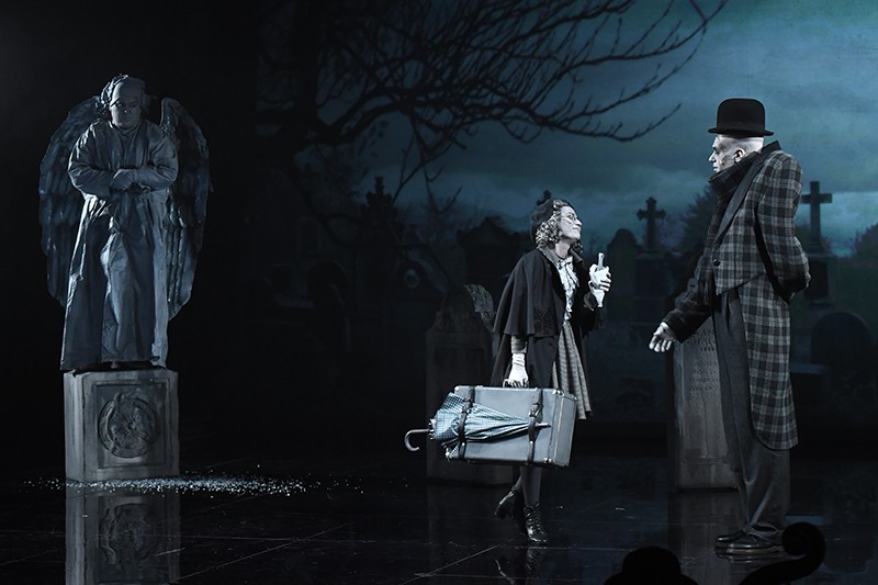 театр фоменко спектакль завещание адамса. завещание мистера адамса спектакль. завещание чарльза адамса. мастерская петра фоменко завещание чарльза адамса. мастерская фоменко дом семи повешенных.