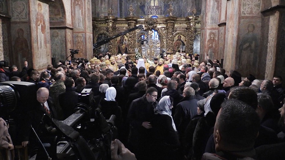 Прихожане новой Украинской церкви