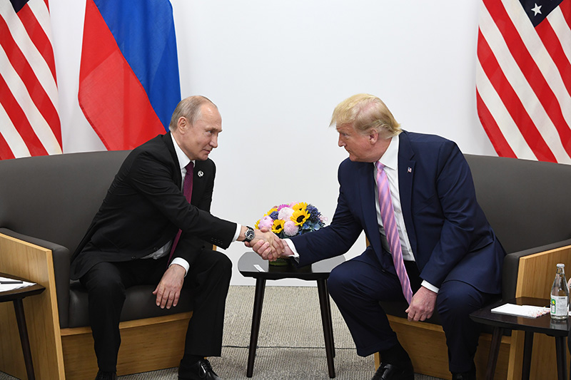 Владимир Путин и президент США Дональд Трамп