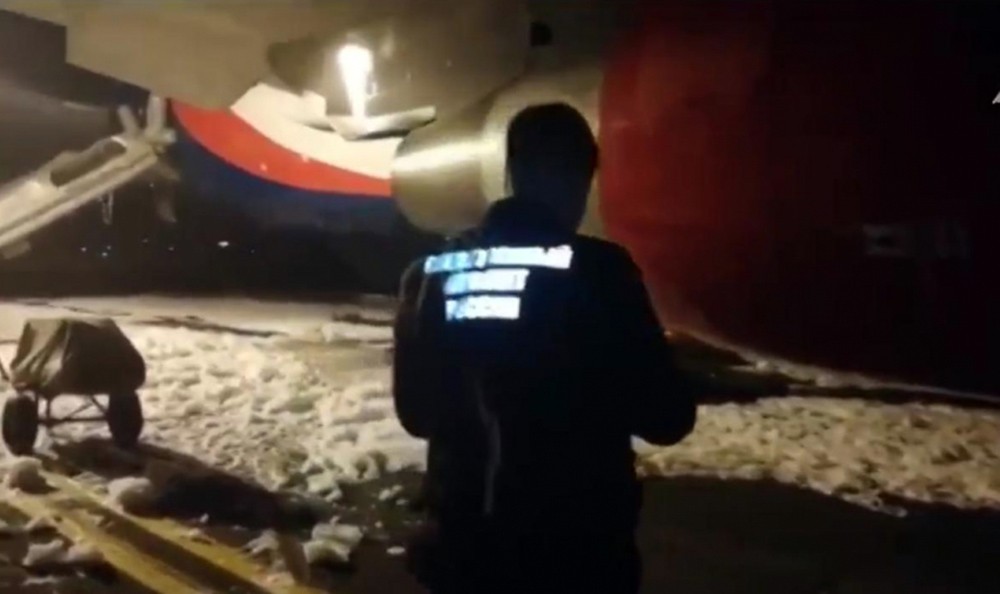 Следственные действия на месте жесткой посадки Boeing в Барнауле