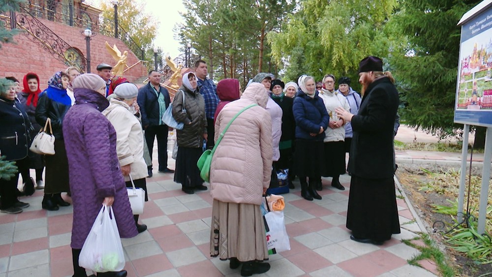 Прихожане  Свято-Троицкой обители милосердия в Оренбурге