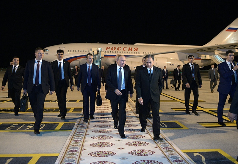 Видео саммита. 6 Каспийский саммит в Ашхабаде. Каспийский саммит в Туркменистане встреча Путина. Саммит в Туркменистане встреча Путина в аэропорту Ашхабада.