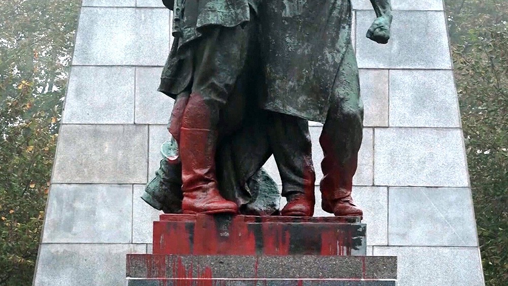 В Чехии осквернили памятник солдатам Красной Армии