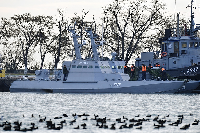 Задержанные украинские корабли