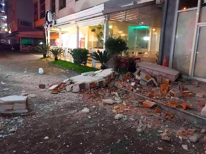 Последствия землетрясения в Албании