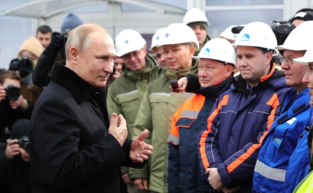 Владимир Путин на церемонии открытия платной трассы М-11 Москва - Санкт-Петербург