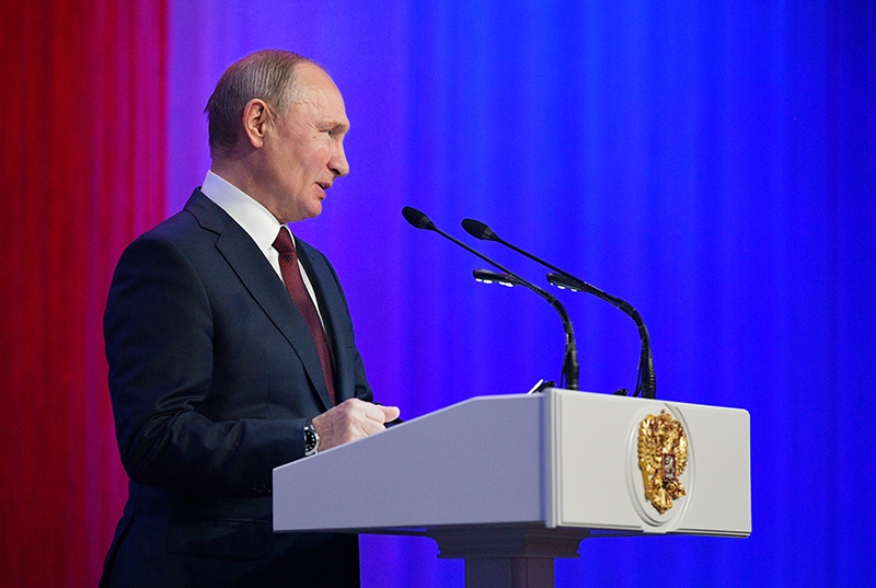 Владимир Путин поздравляет сотрудников и ветеранов спецслужб с профессиональным праздником
