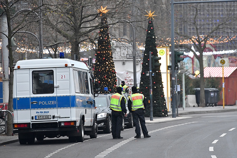 В европейских городах введены усиленные меры безопасности