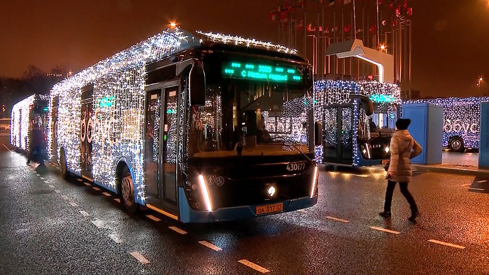 Новогодние электробусы