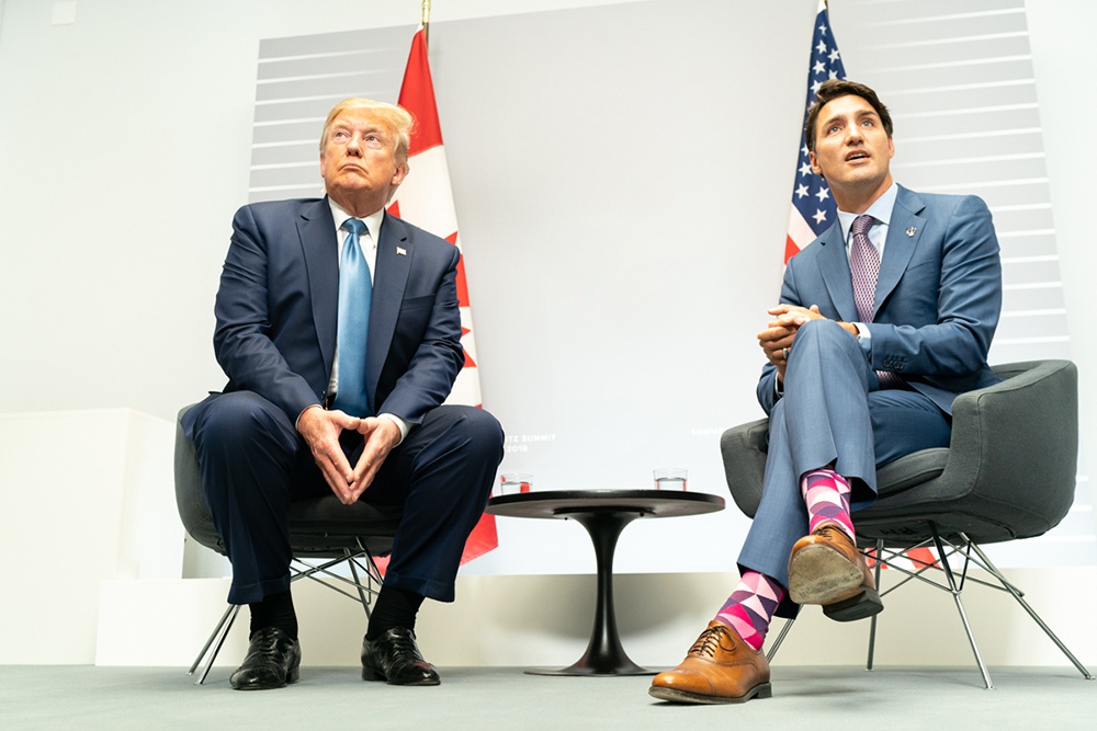Президент канады носки
