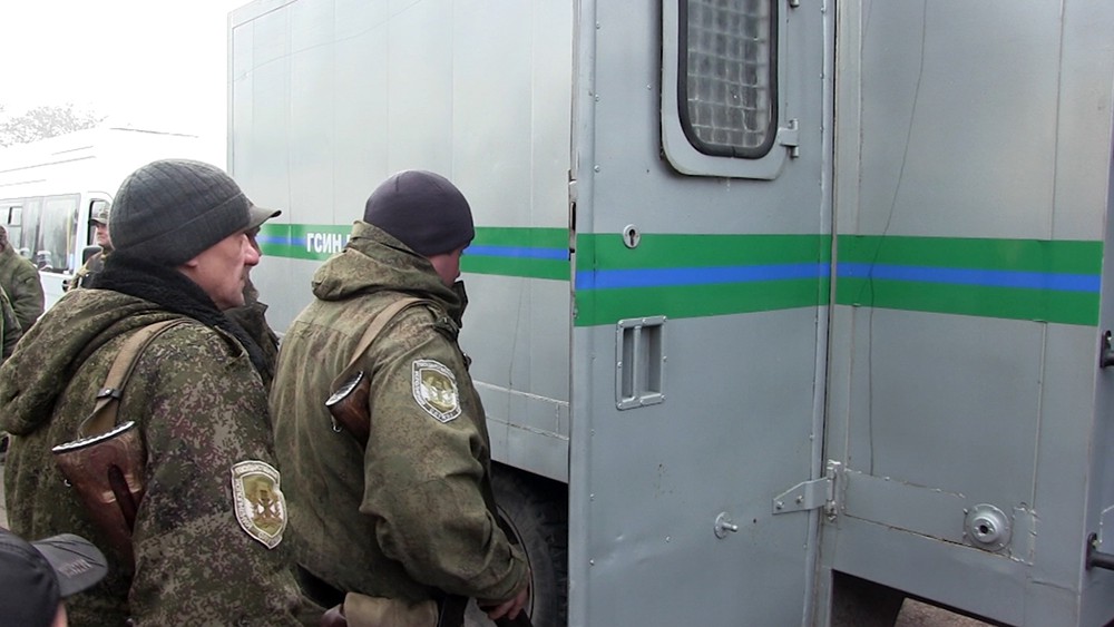 Обмен пленными между ДНР и ЛНР и Киевом