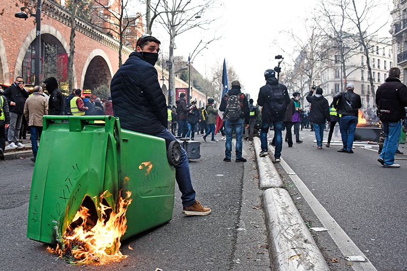 Акция протеста во Франции