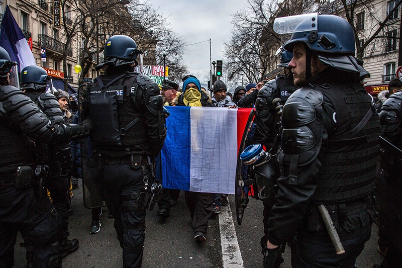 Протесты в Париже 
