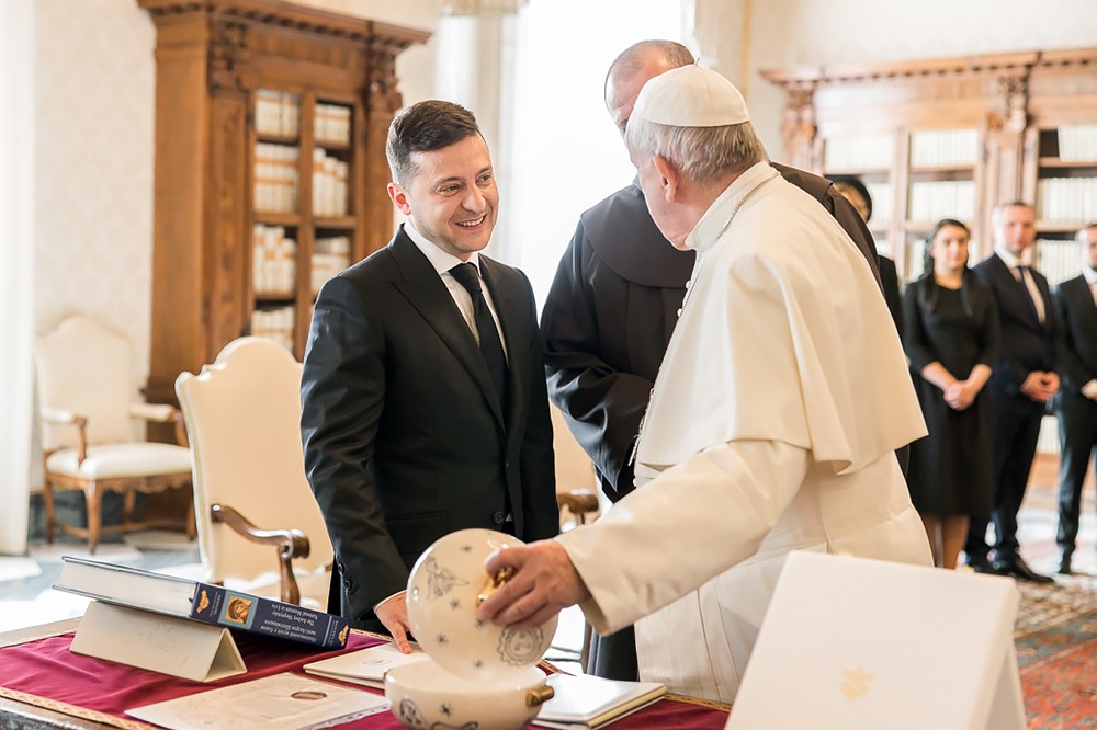 Папа Римский Франциск и Владимир Зеленский