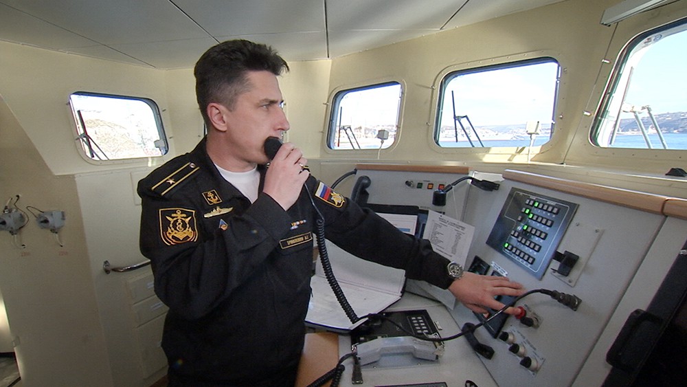 Военные моряки ВМФ России