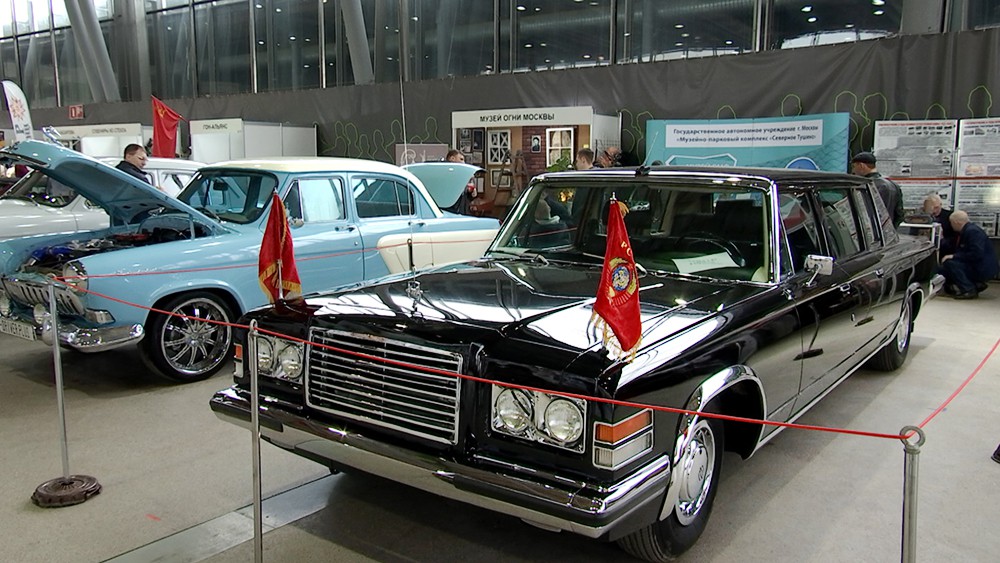 Выставка ретро автомобилей