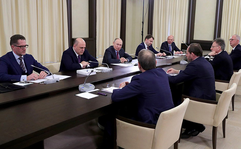 Владимир Путин проводит встречу с инвесторами