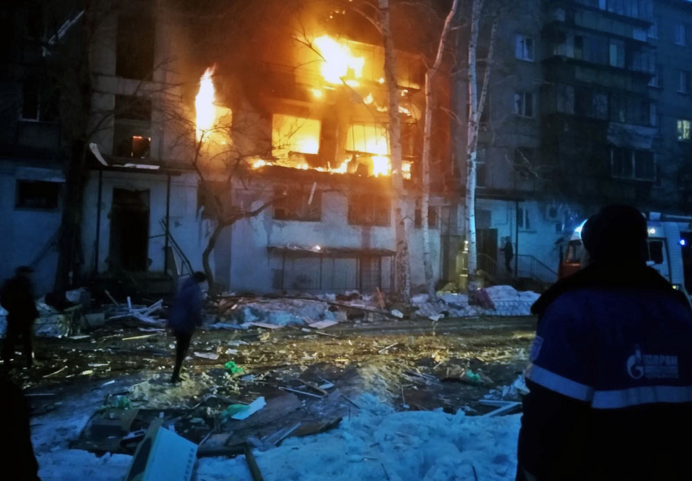 Взрыв газа в жилом доме в Магнитогорске 