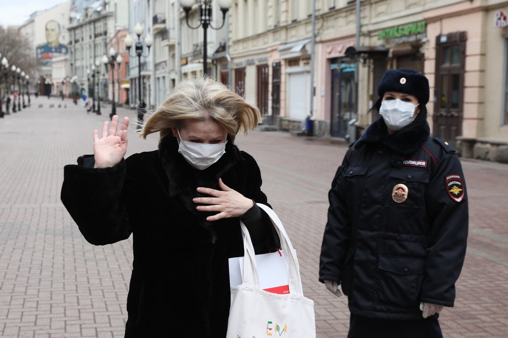 Полиция проводит рейд по соблюдению самоизоляции