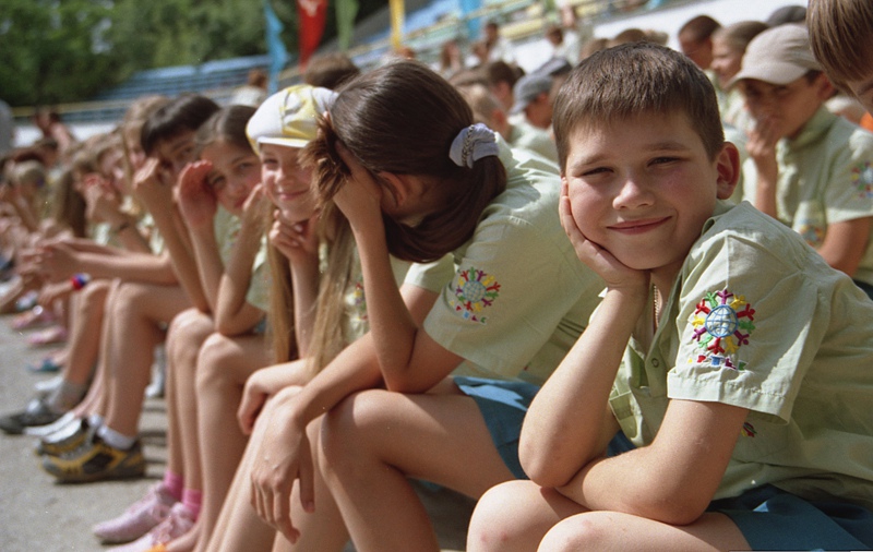 Дети в оздоровительном лагере 