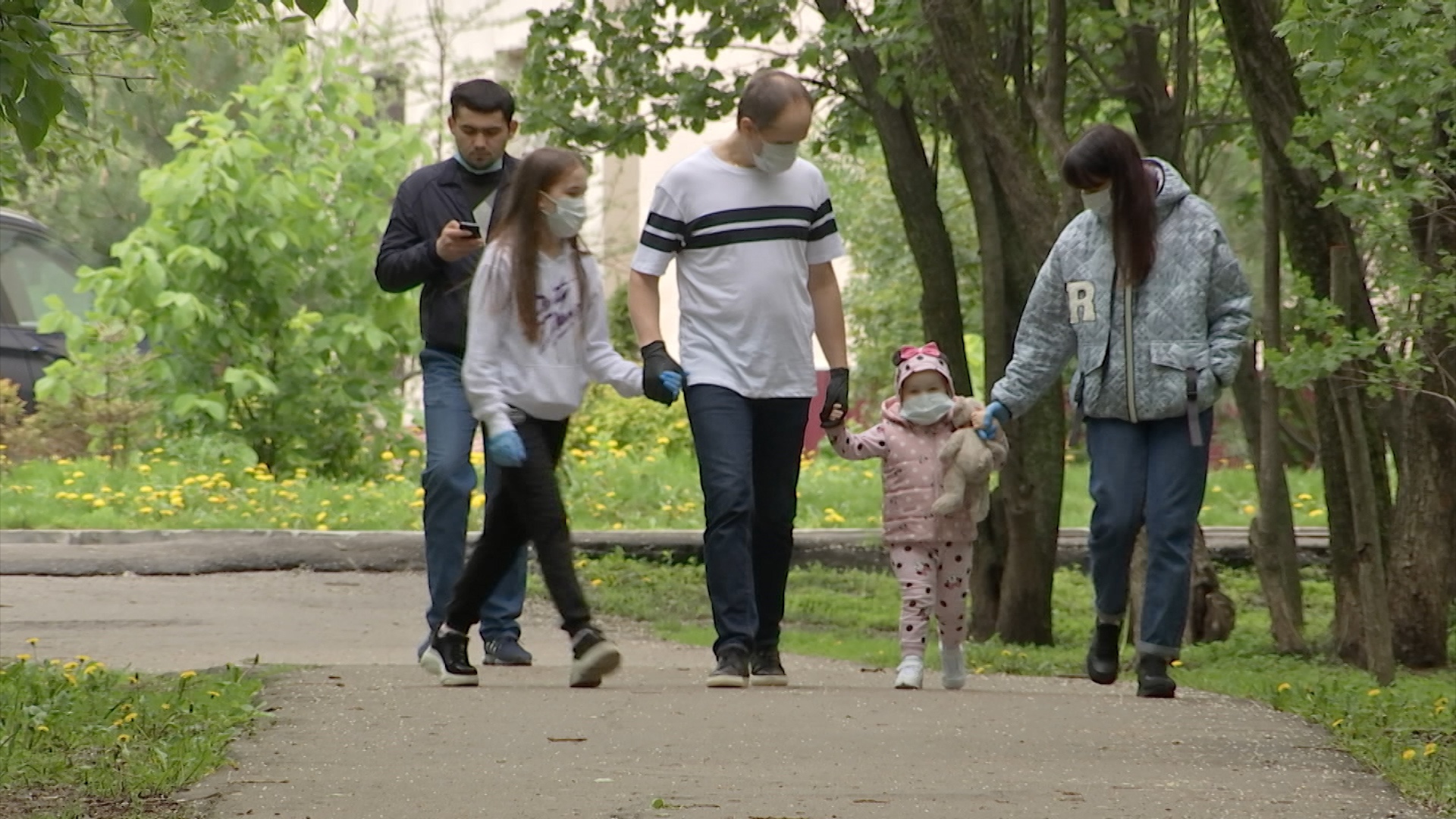 Зрители ТВЦ собирают средства на лечение 2-летней Лиды Лаптевой