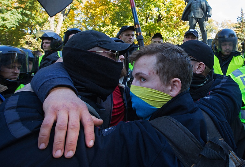 Радикалы в Киеве 