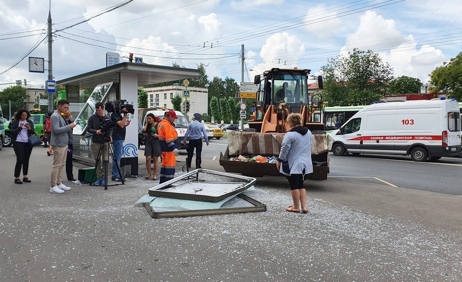 От остановки медицинский центр до главного какой автобус идет