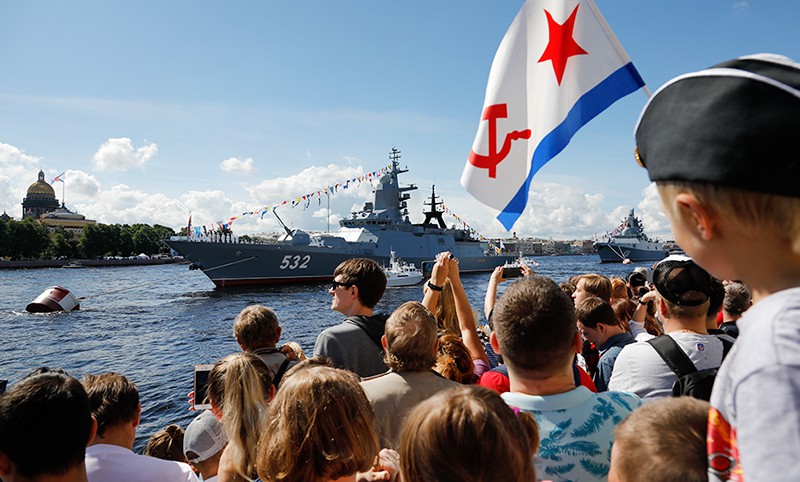 Парад ВМФ в Санкт-Петербурге