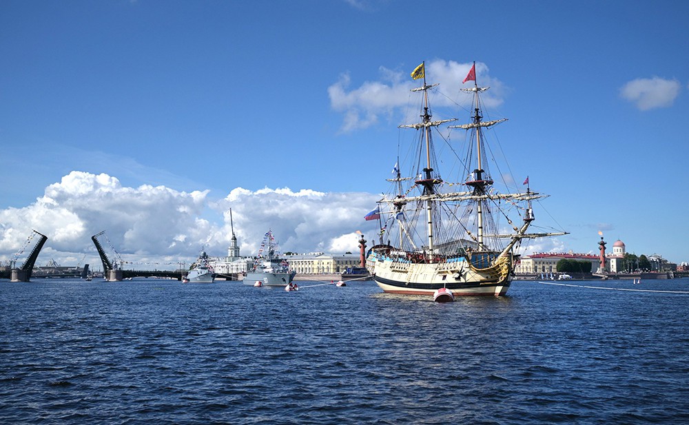 Парад ВМФ в Санкт-Петербурге