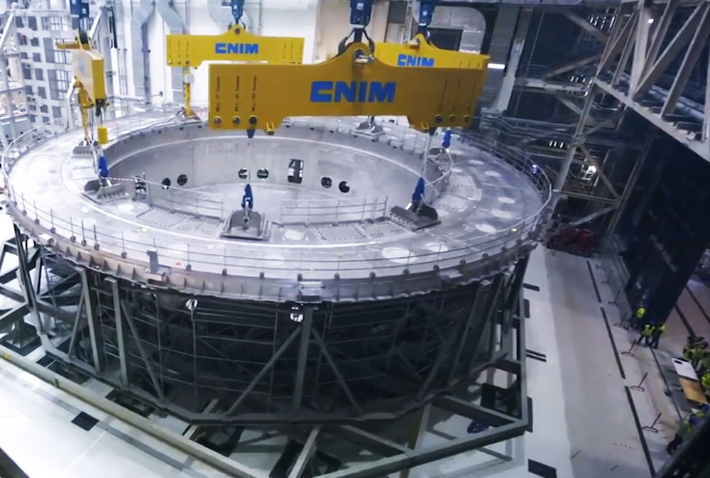 Строительство экспериментального термоядерного реактора во Франции