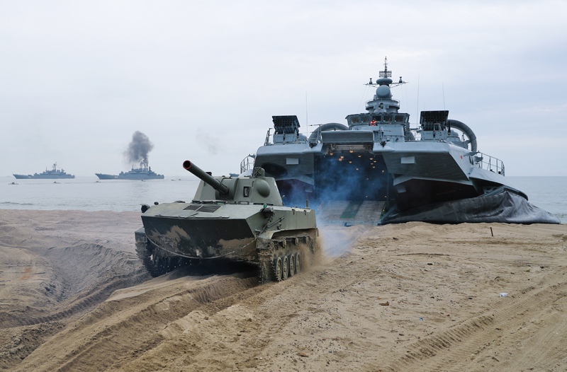 Учения Балтийского флота по высадке морского десанта