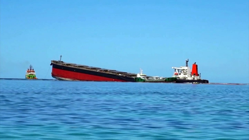 Последствия разлива нефтепродуктов на Маврикии