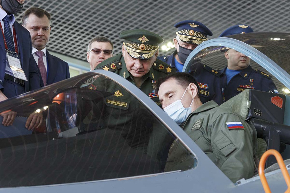 Сергей Шойгу посетил Международный военно-технический форум "АРМИЯ"