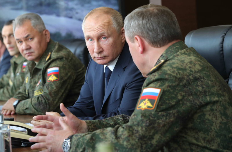 Владимир Путин на учениях "Кавказ-2020"