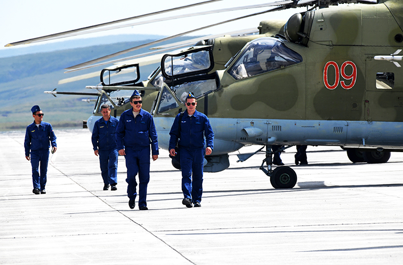 Экипажи вертолетов Ми-24