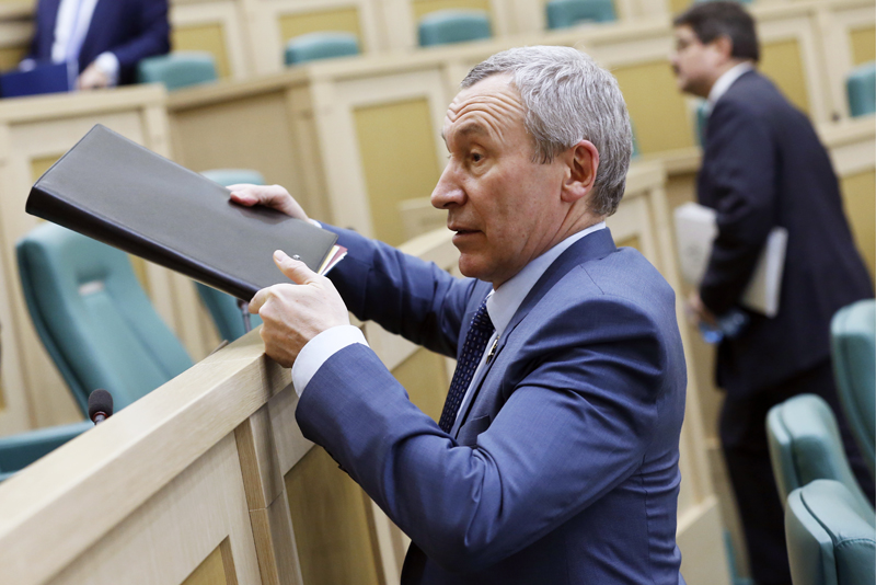 Андрей Климов на пленарном заседании Совета Федерации России